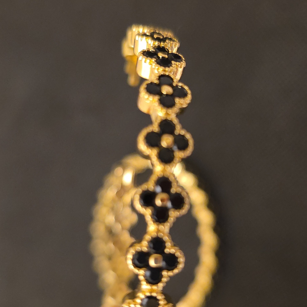 NEW Gold Plated Black Crystal Clover Hinge Bracelet Dubai - Picture 6 of 7